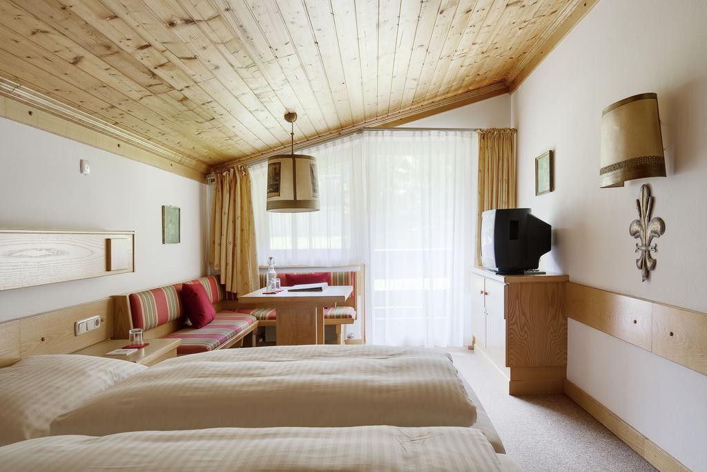 Aparthotel Chalet Wetzlgut Bad Gastein Rom bilde