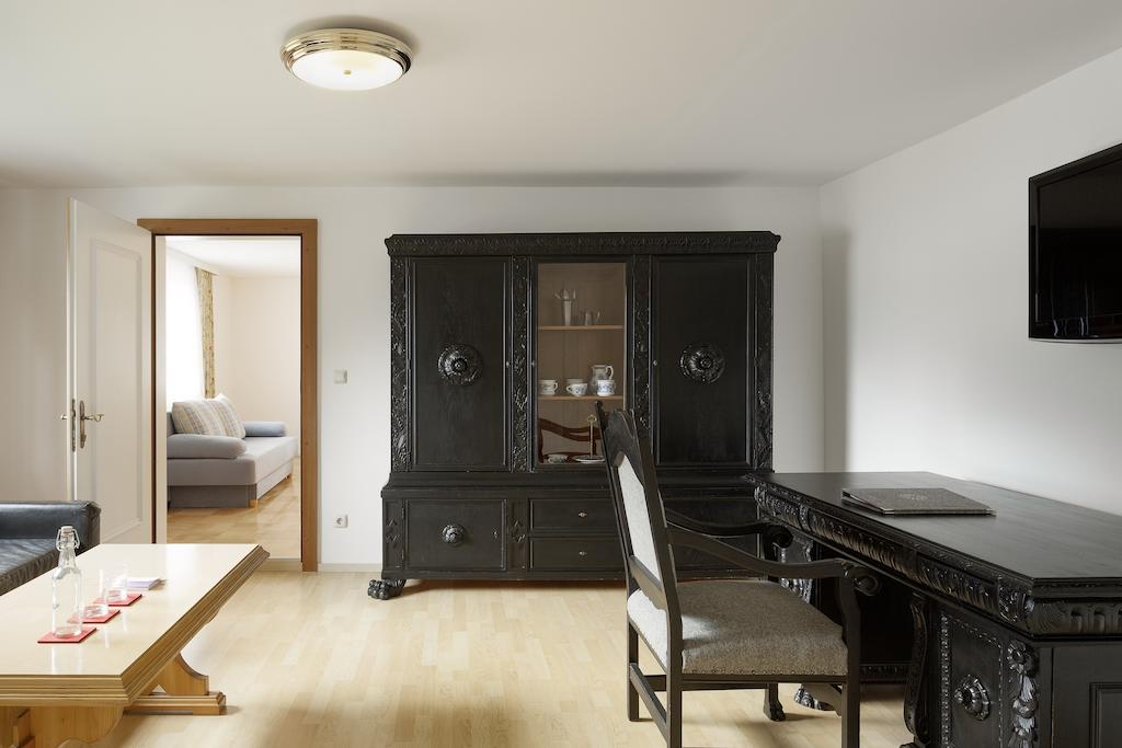 Aparthotel Chalet Wetzlgut Bad Gastein Rom bilde